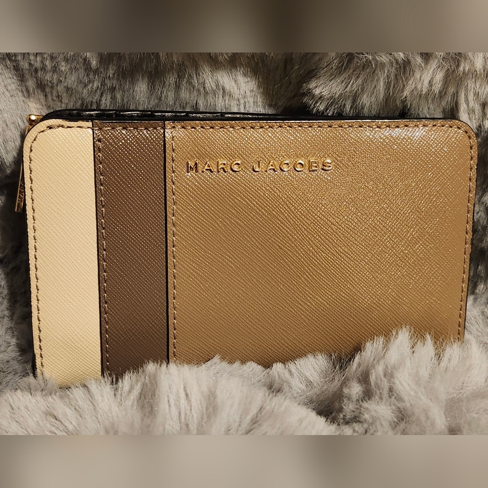 Marc Jacobs Colorblock Wallet